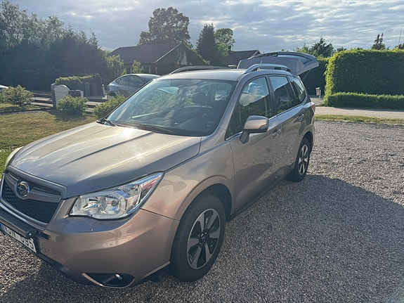 Subaru Forester 2 of 5