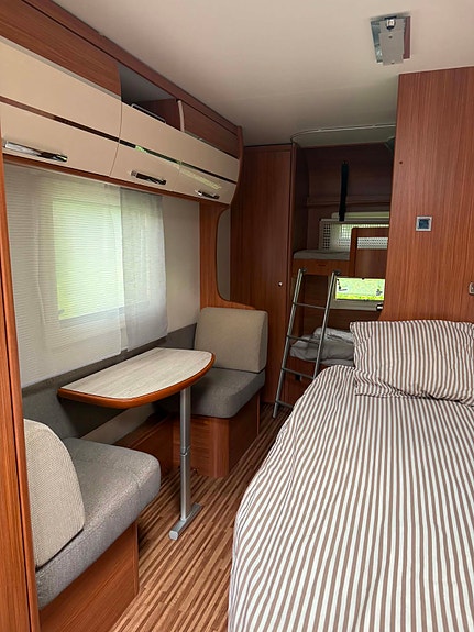 Adria Alpina 663UK barnkammare 4 of 9