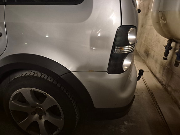 Volkswagen Touran Cross 4 of 5