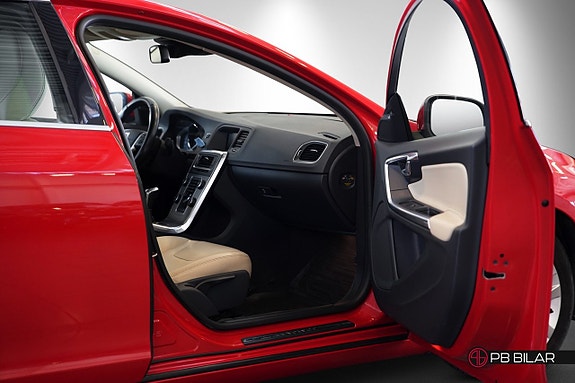 Volvo S60 11 of 23