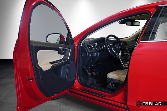Volvo S60 9 of 23