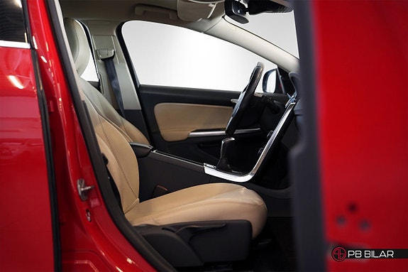 Volvo S60 12 of 23
