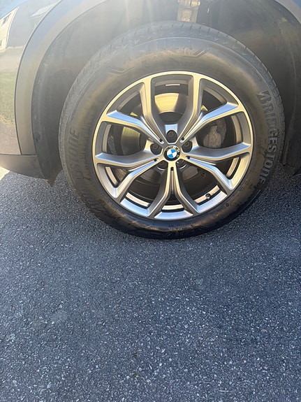 BMW X5 3 of 10
