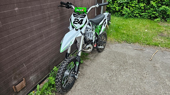 2023, 8 000 kr 4 of 4