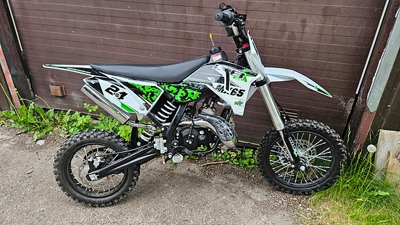 2023, 8 000 kr 2 of 4