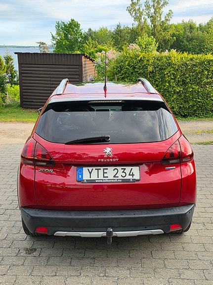 Peugeot 2008 4 of 5