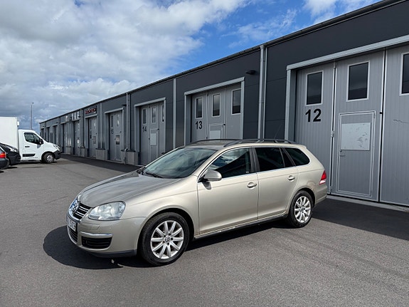 Volkswagen Golf V 4 of 6