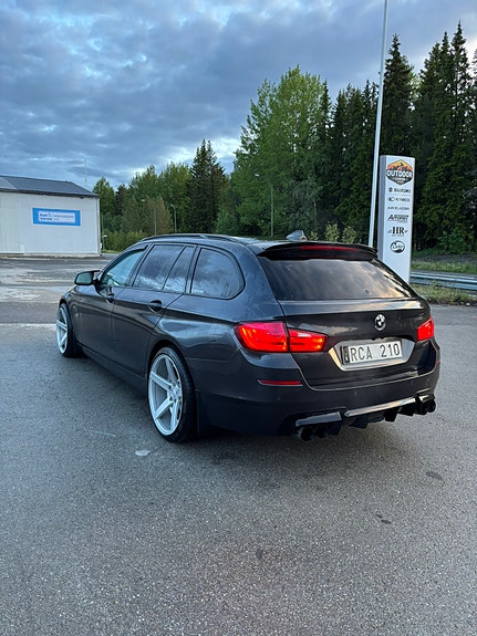 BMW 530xd 5 of 5
