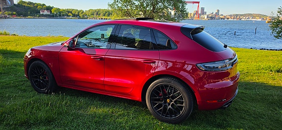 Porsche Macan GTS 3 of 5