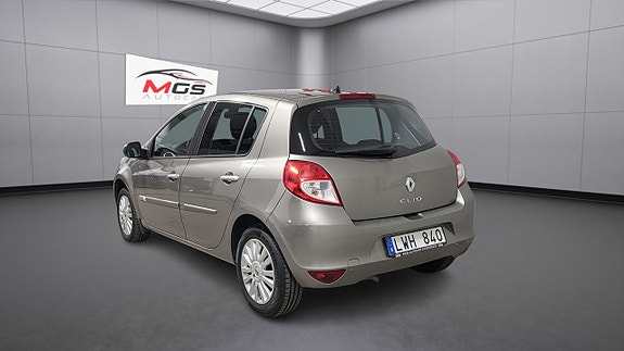 Renault Clio 3 of 5