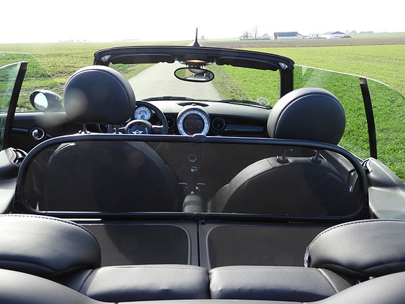 MINI Cooper 3 of 5