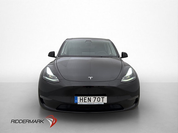 Tesla Model Y 3 of 5