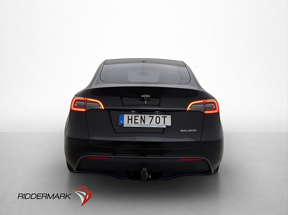 Tesla Model Y 8 of 26