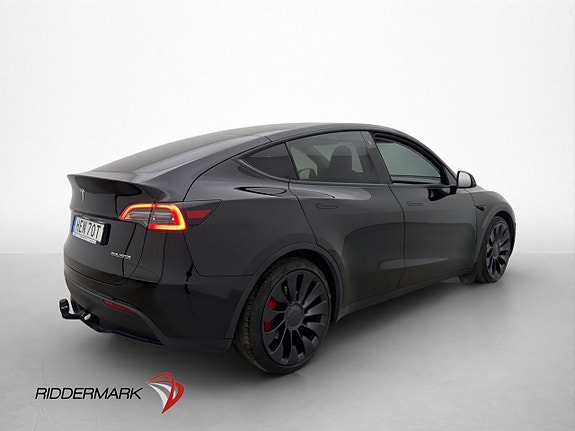 Tesla Model Y 9 of 26