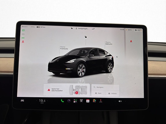 Tesla Model Y 19 of 26