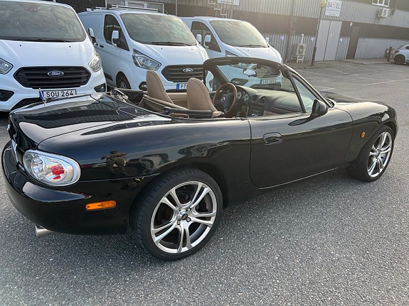 Mazda MX-5 3 of 6