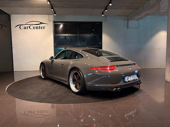 Porsche 911 Carrera S 7 of 26
