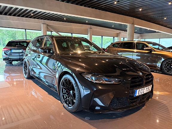 BMW M3 2 of 5