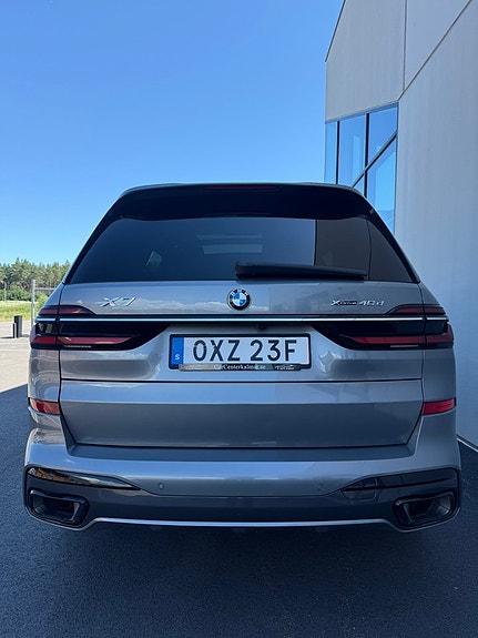 BMW X7 7 of 30