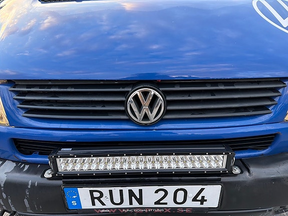 Volkswagen Caravelle 24 of 25