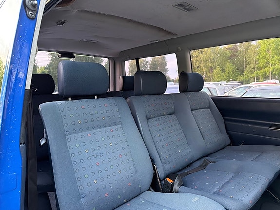 Volkswagen Caravelle 19 of 25