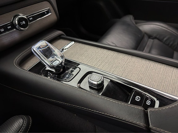 Volvo XC90 21 of 30