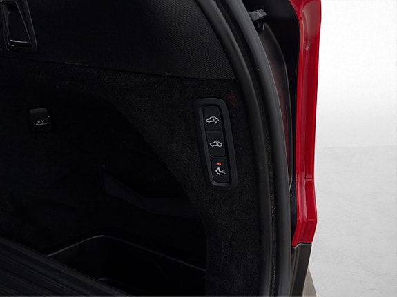 Volvo XC90 19 of 30