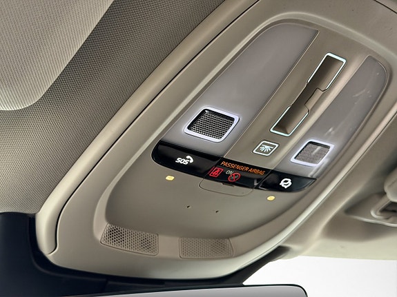 Volvo XC90 17 of 30