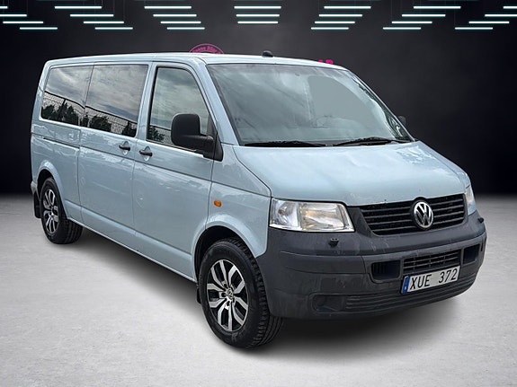 Volkswagen Shuttle 4 of 5