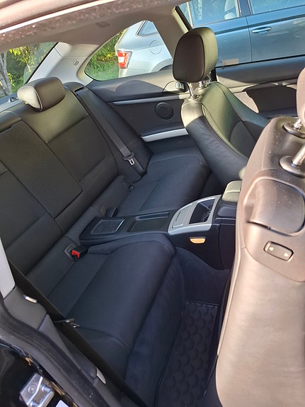 BMW 335i 11 of 17