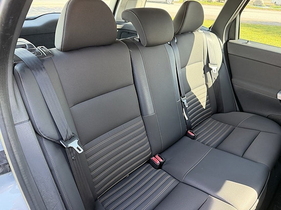 Volvo V50 11 of 14