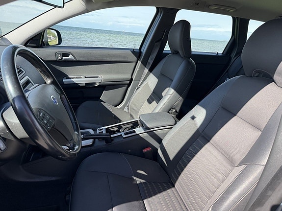 Volvo V50 9 of 14