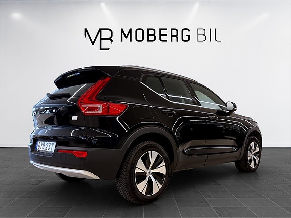 Volvo XC40 5 of 5