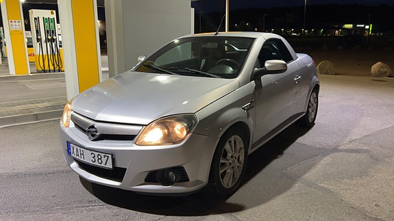 Opel Tigra 2 of 5