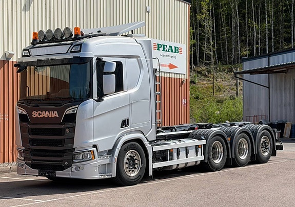 SCANIA NEXTGEN R660 V8 ÅR 2024 LASTVÄXLARE TRIDEM
