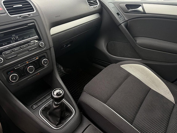 Volkswagen Golf VI 17 of 20