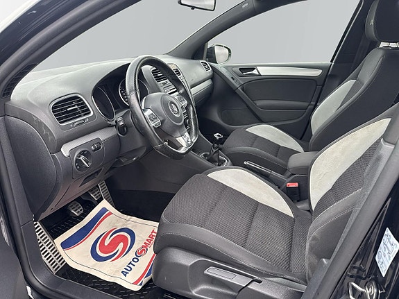 Volkswagen Golf VI 14 of 20