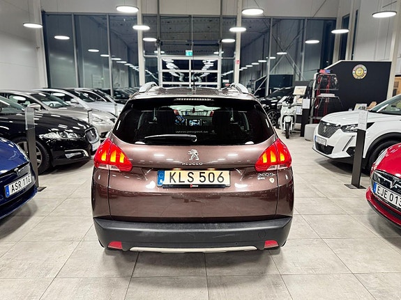 Peugeot 2008 3 of 5