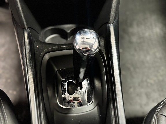 Peugeot 2008 11 of 13