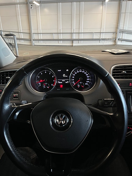 Volkswagen Polo 10 of 11