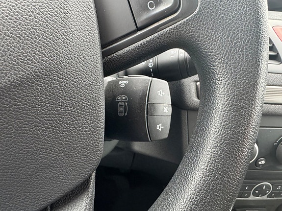 Renault Megane III 21 of 23