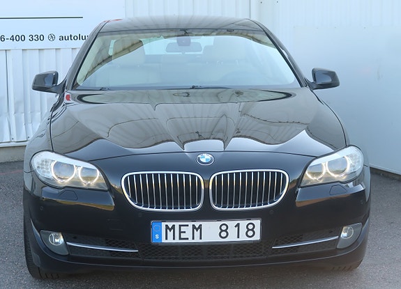 BMW 520d 3 of 5