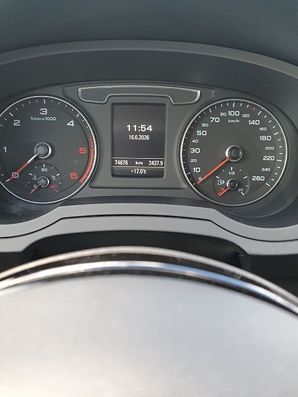Audi Q3 8 of 11