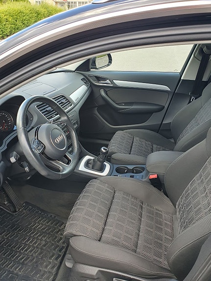 Audi Q3 6 of 11