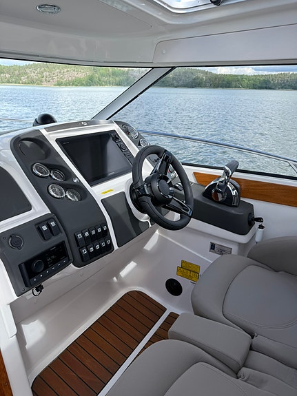 Aquador 27 HT 5 of 15