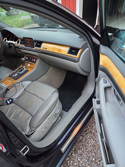 Audi A8 5 of 5