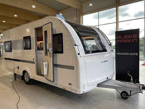 Adria Adora 502 UL / ALDE / Långbäddar / Fint skick / 1395kr/månad