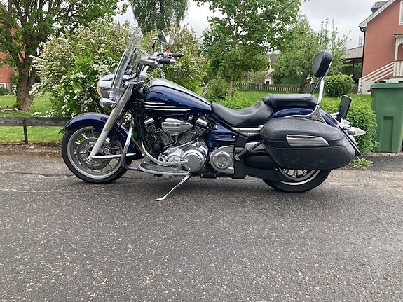Yamaha XV1900A Midnight Star 2 of 5