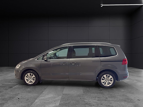 Volkswagen Sharan 3 of 5