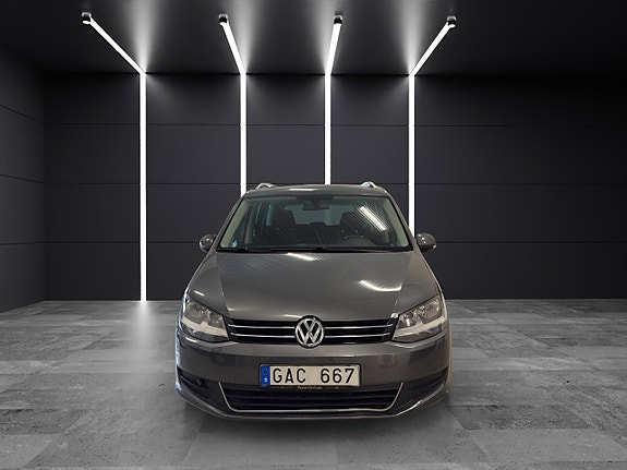 Volkswagen Sharan 2 of 5